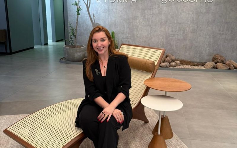 Ana Cláudia Miranda, empresária à frente da Casa Miranda, realizou uma visita à fábrica da Gottems, em Venâncio Aires-RS.